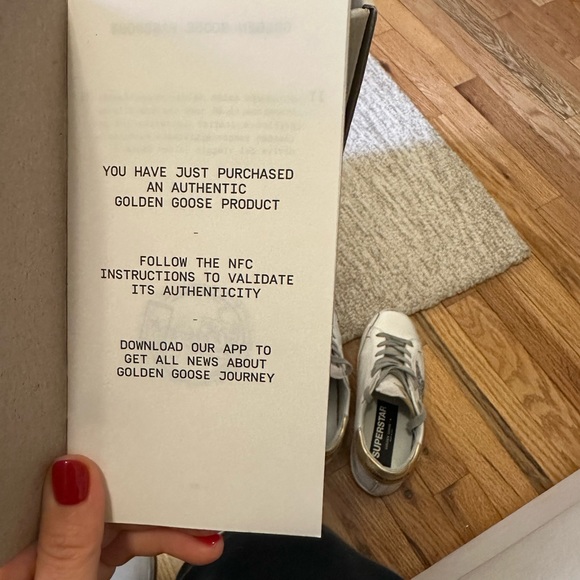 Golden goose superstar sneaker. Silver and gold. Size 5 - Picture 4 of 15